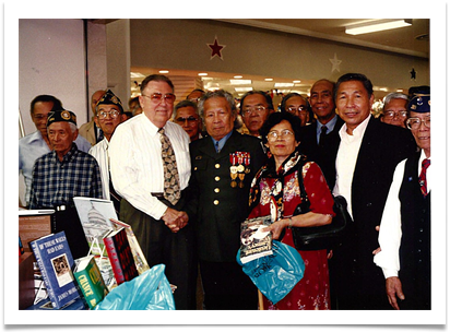 Pentagon signing wih Filipino Veterans, 1996